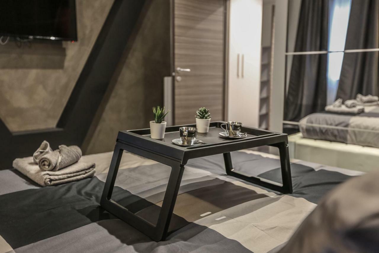 Apartment Stylish Near Duomo Milan