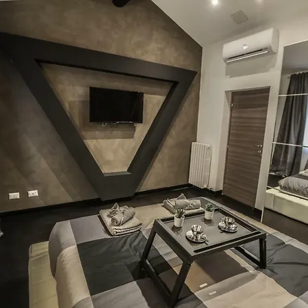 Stylish Apartment Near Duomo Milan Exterior photo